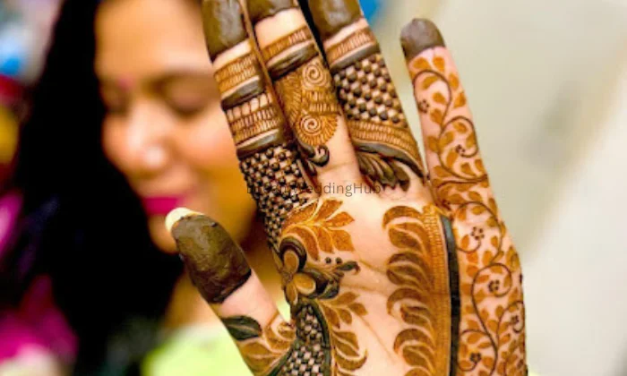 Nikita mehendi artist